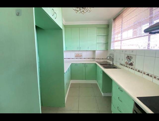 2 BEDROOM APARTMENT FOR SALE IN BEDFORD GARDENS